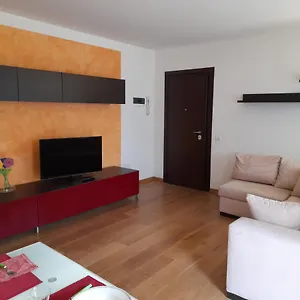 La Casa Di Max- For Families Appartamento Parma